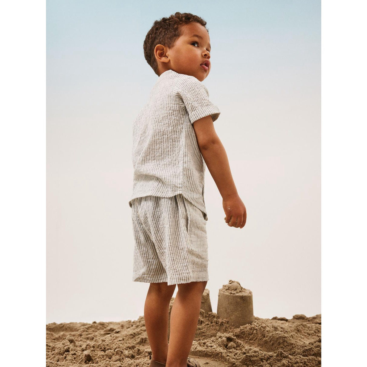 다크 사파이어/제트 스트림 페데니스 셔츠로 명명