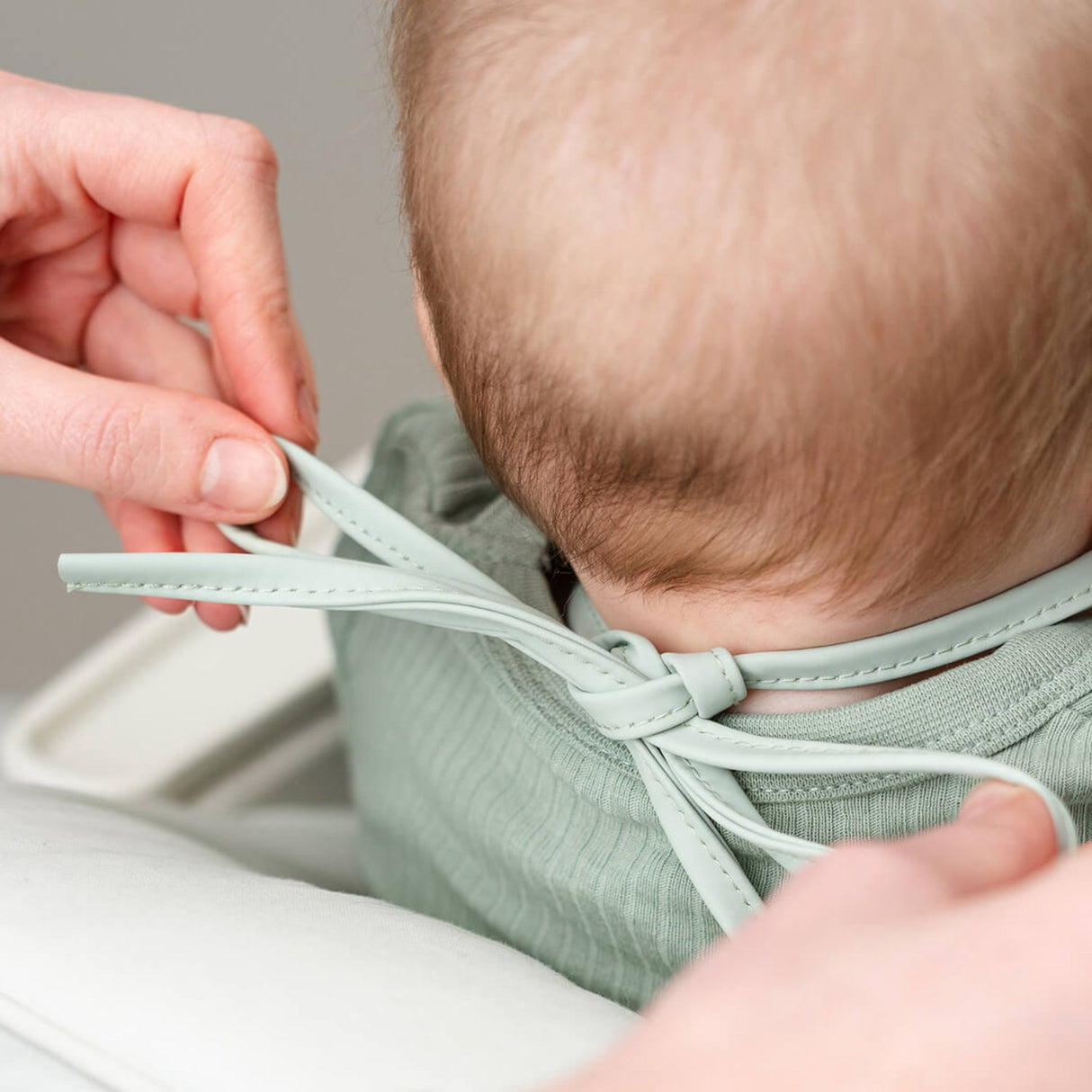 DonebyDeer Mini Bib w/Pocket 2 pcs Croco Green