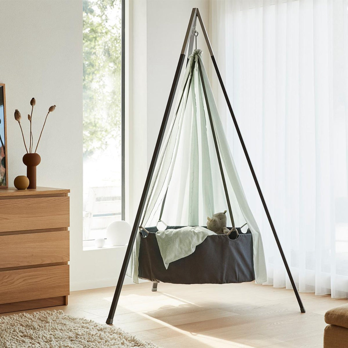 Leander Classic™ Cradle with Mattress, Grey