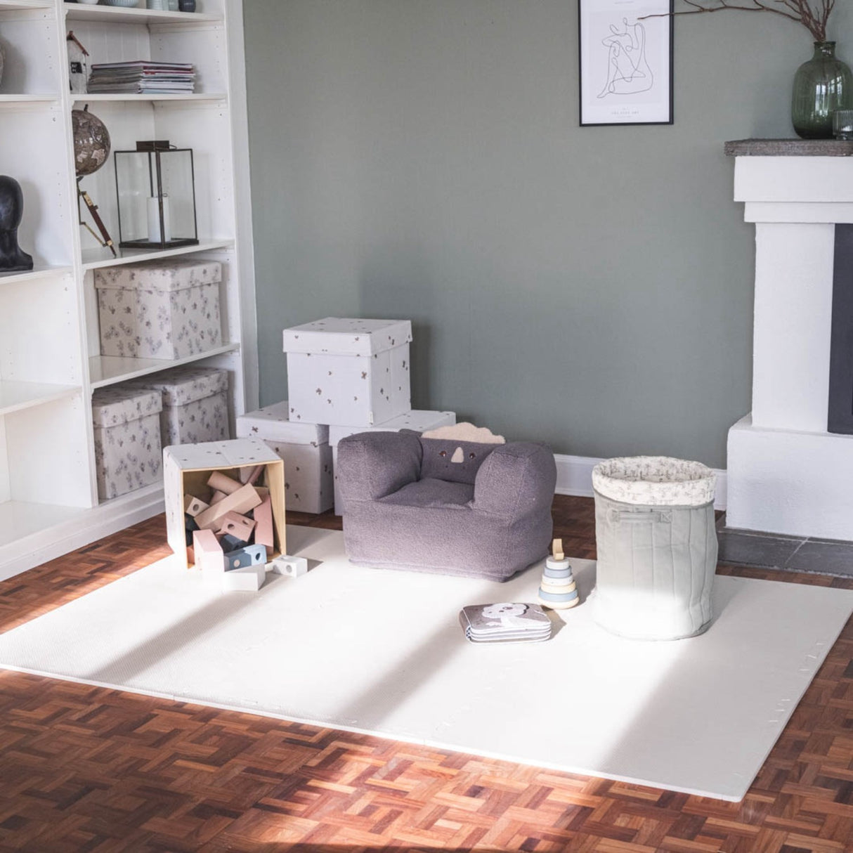 That's Mine Dino Esta Emory Felt Activity Book