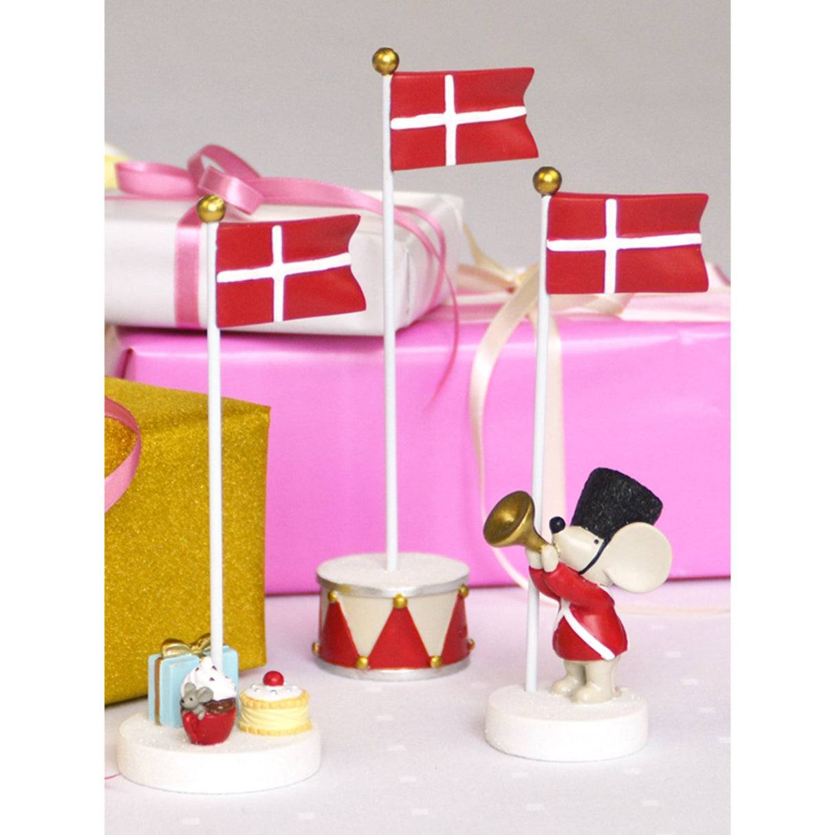 Kids by Friis Table Flag Cakes and Package