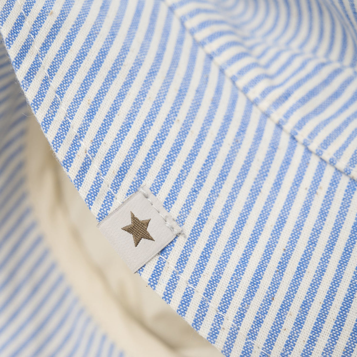 Huttelihut Quiet Harbor Bucket Hat Woven Stripe