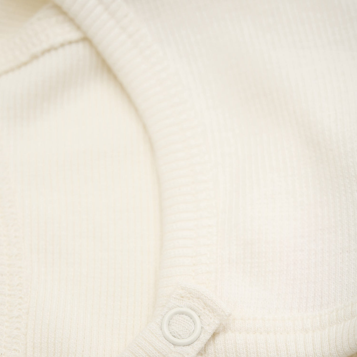 Huttelihut Antique White Bonnet Rib