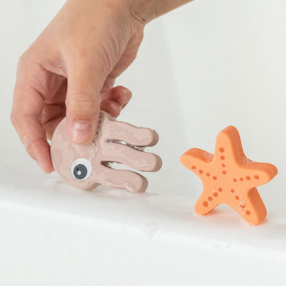 DonebyDeer Colour mix Bath & Fish Toys Sea friends