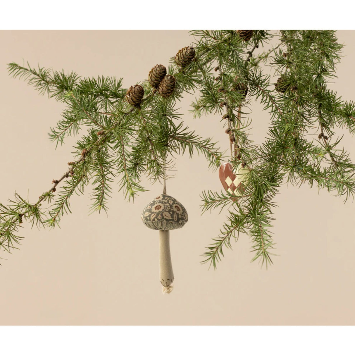 Maileg Mushroom ornament - Red