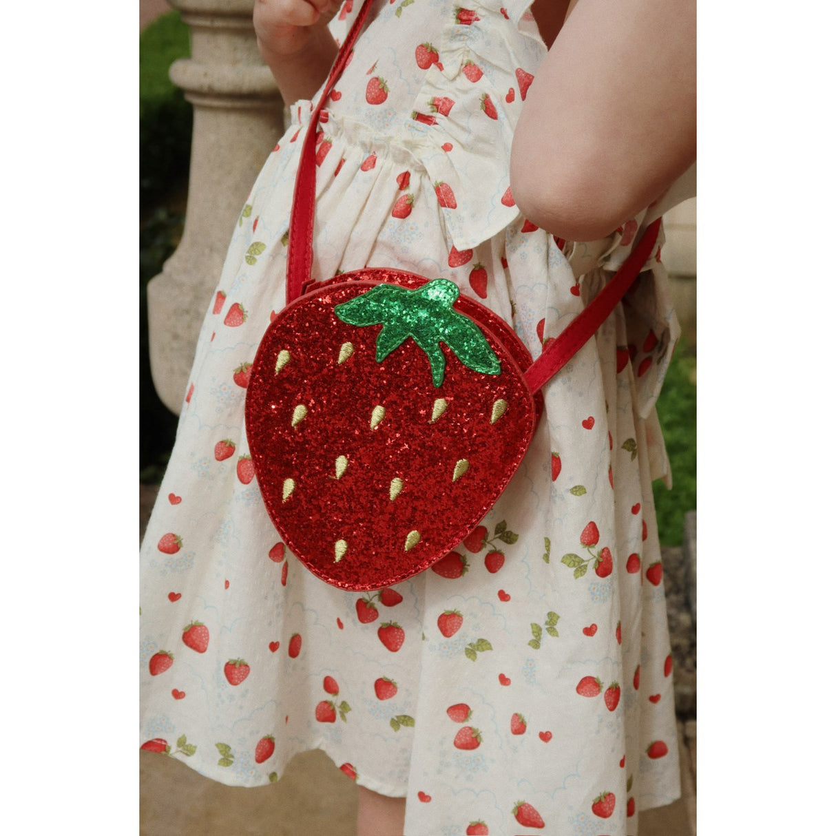 Konges Sløjd Barbados Cherry Tut Strawberry Shoulder Bag