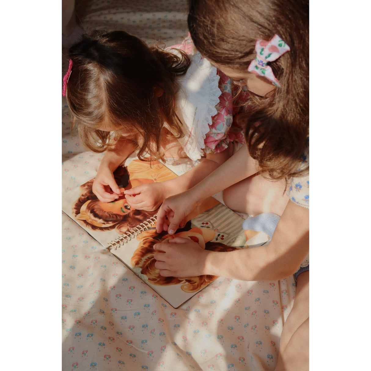 Konges Sløjd Blush Glam Me Up Sticker Book