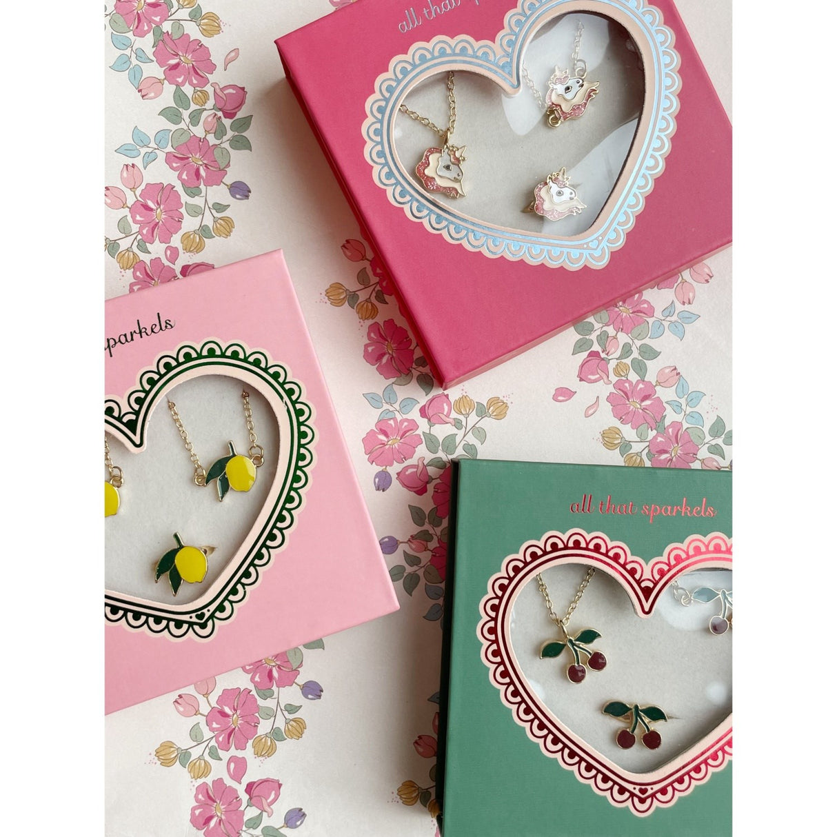 Konges Sløjd Gold Cherry Jewelry Set