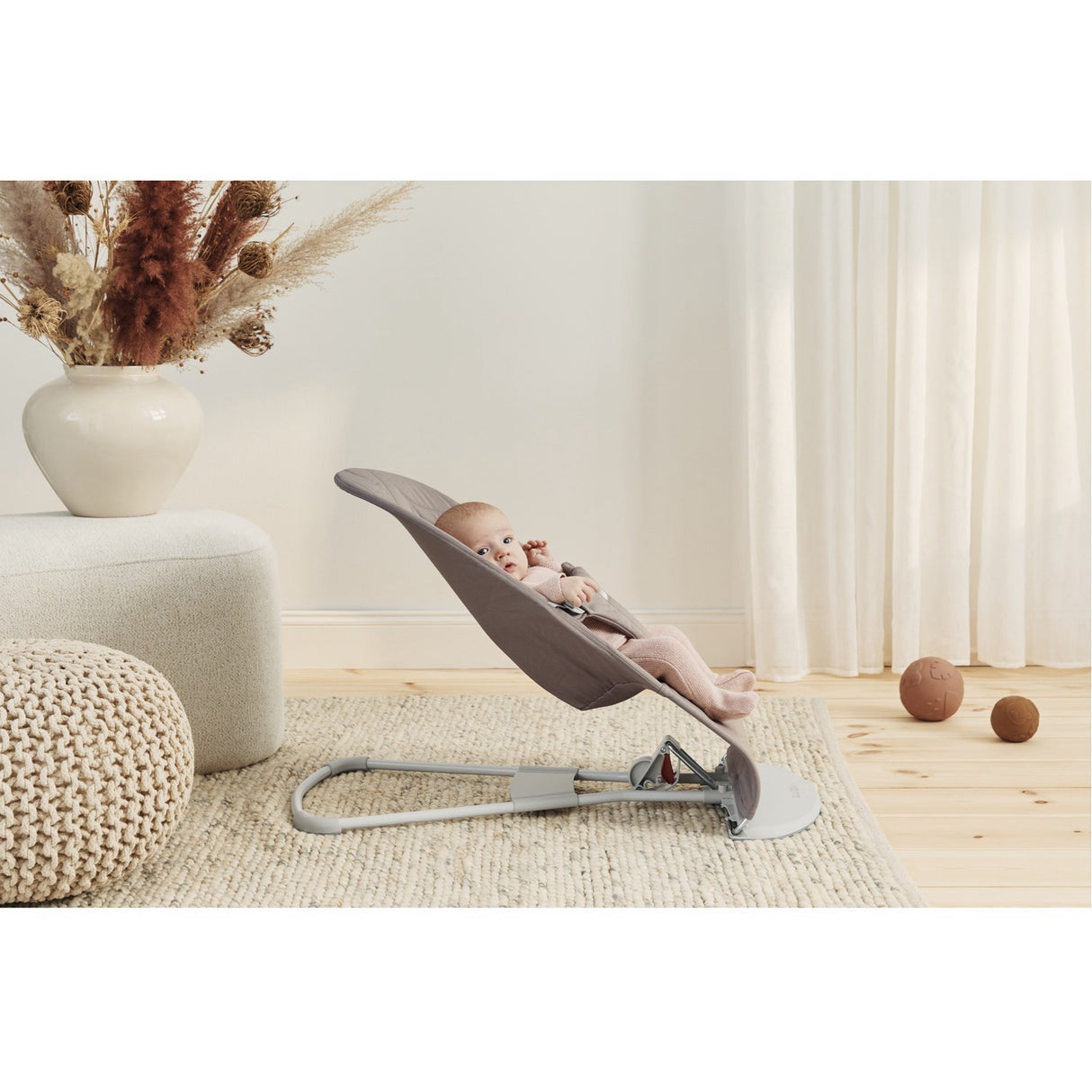 BabyBjörn Sand Grey Bouncer Bliss Flower Leaf Quilt