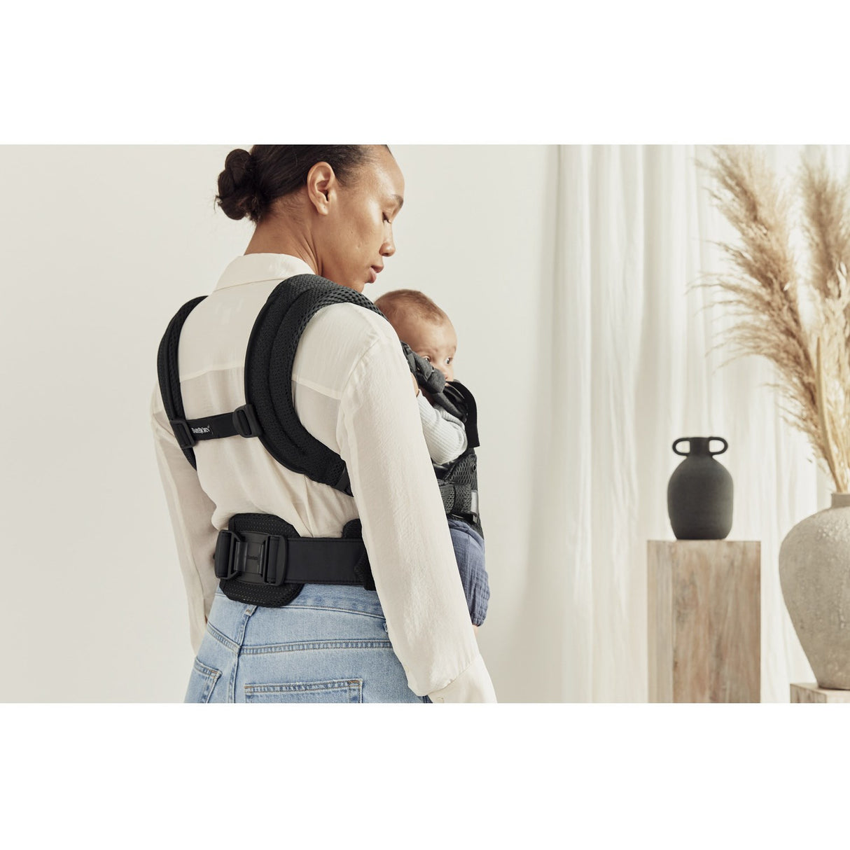 BabyBjörn Black Baby Carrier Harmony