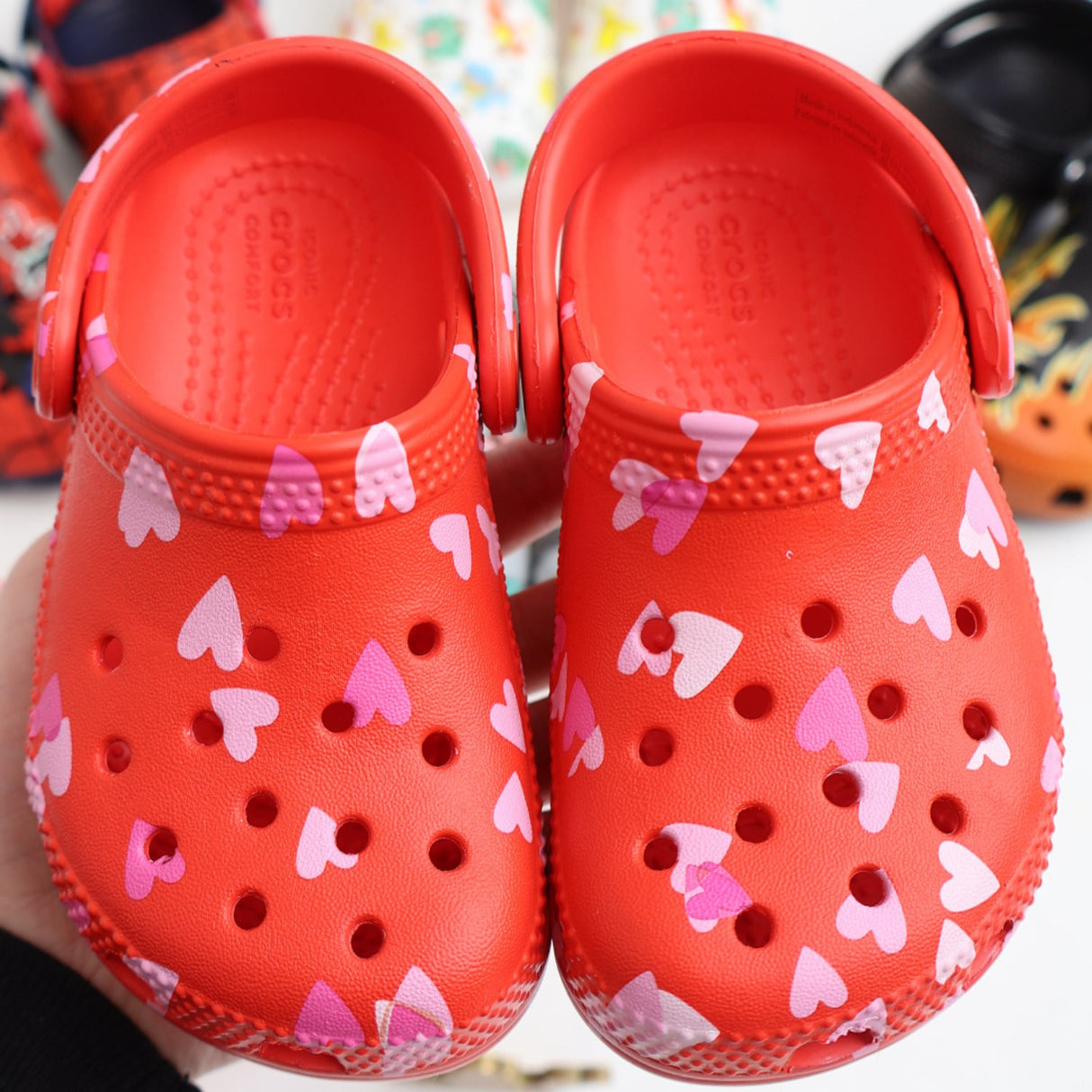 Crocs Cherry Red Classic VDay ClAnd