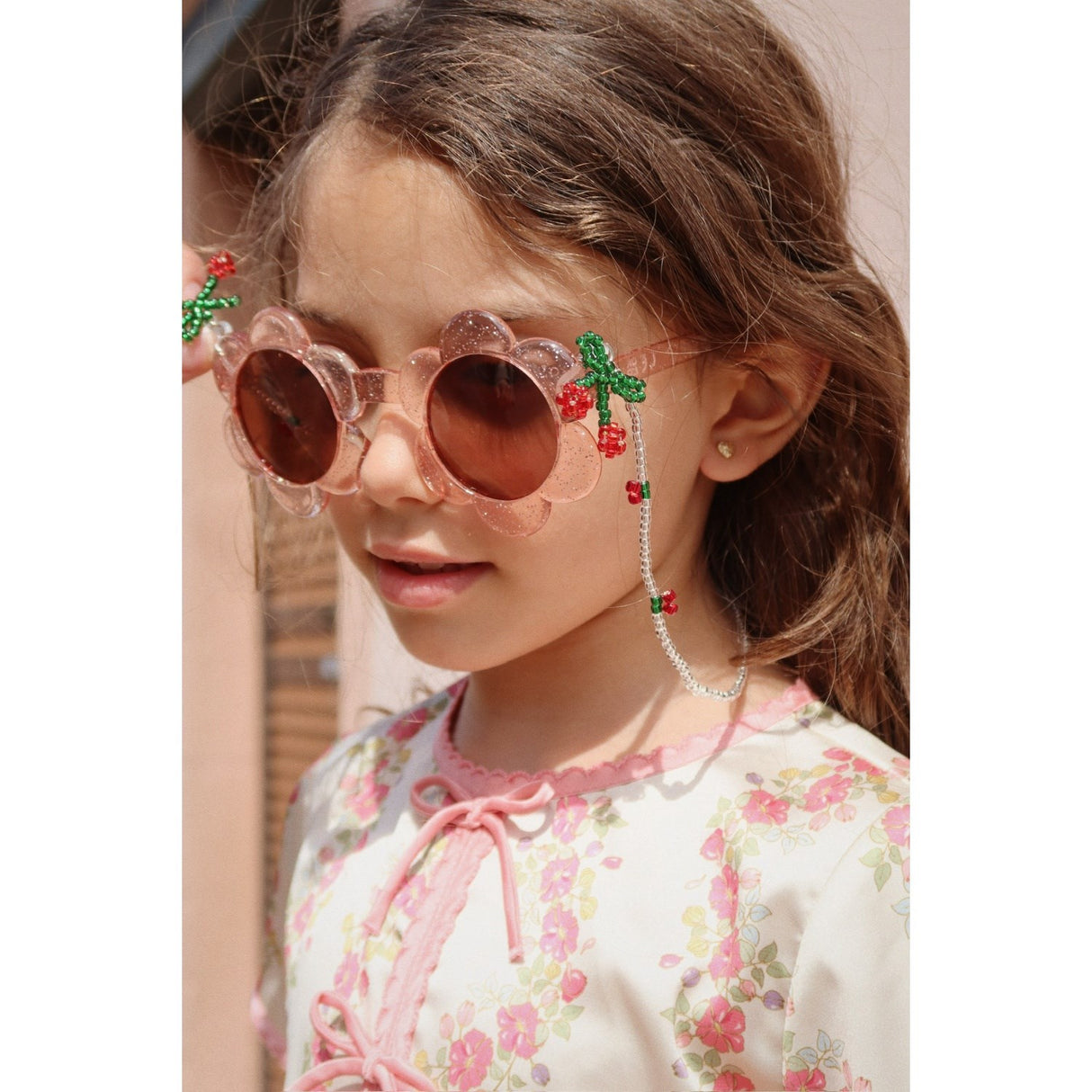 Konges Sløjd Multi Sunglasses Chain Cherry