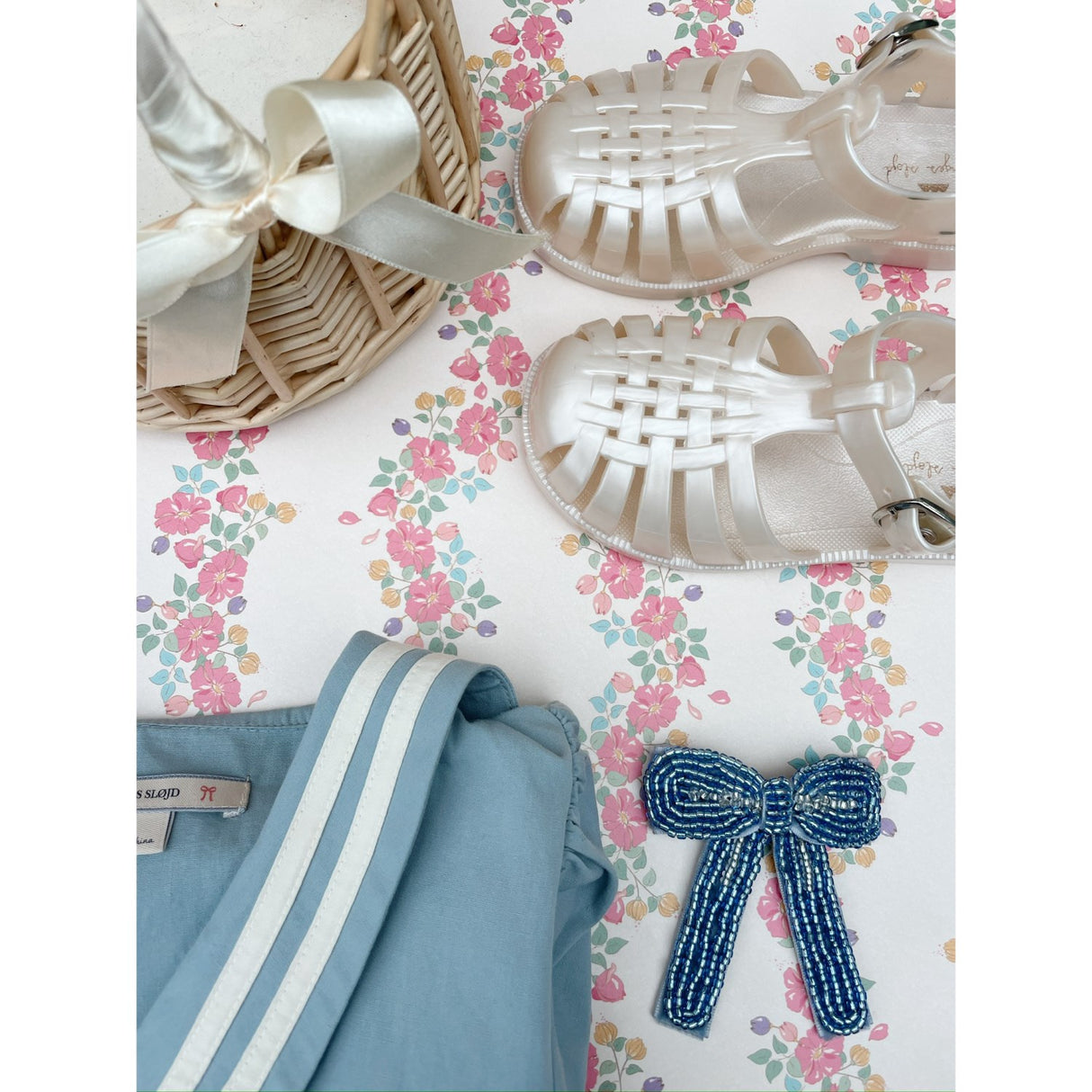 Konges Sløjd Eggnog Celebration Basket