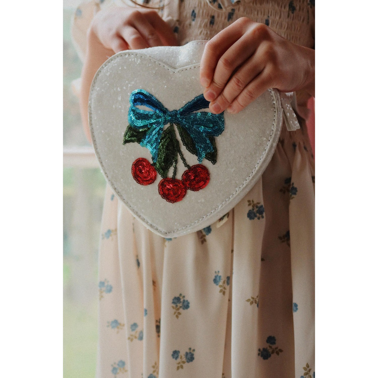 Konges Sløjd Eggnog Celebration Tut Shoulder Bag