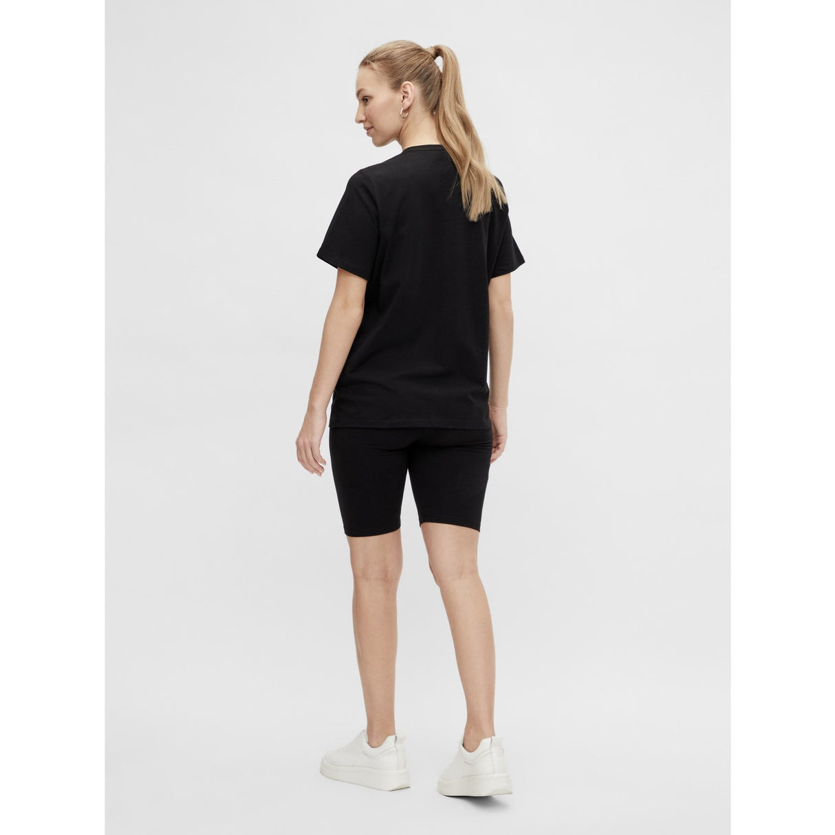 Mama;licious Black Mlsally Solid T-Shirt & Shorts Set Noos