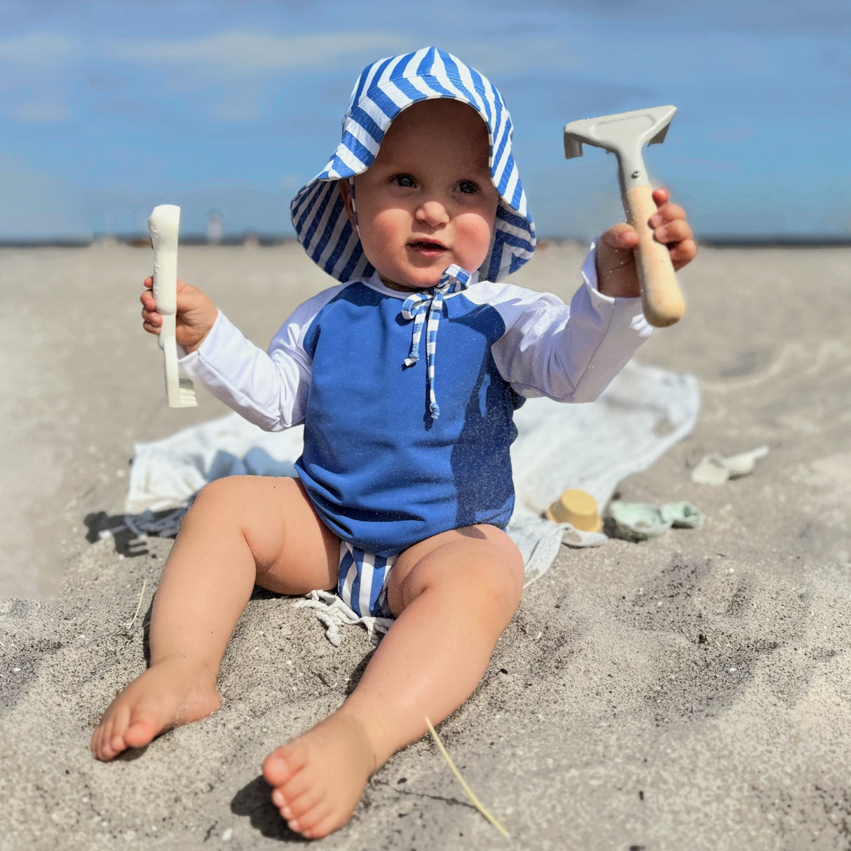 Petit Crabe Sapphire/White Raglan Uv-Shirt L/S