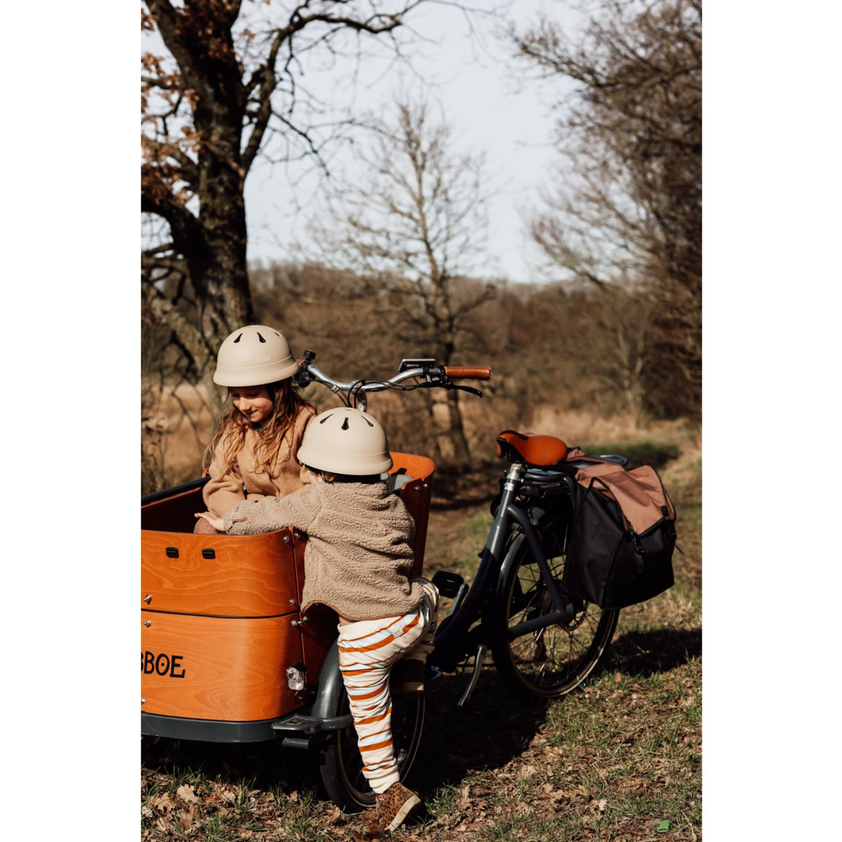 Vanilla COPENHAGEN Bicycle Helmet - Oak Beige