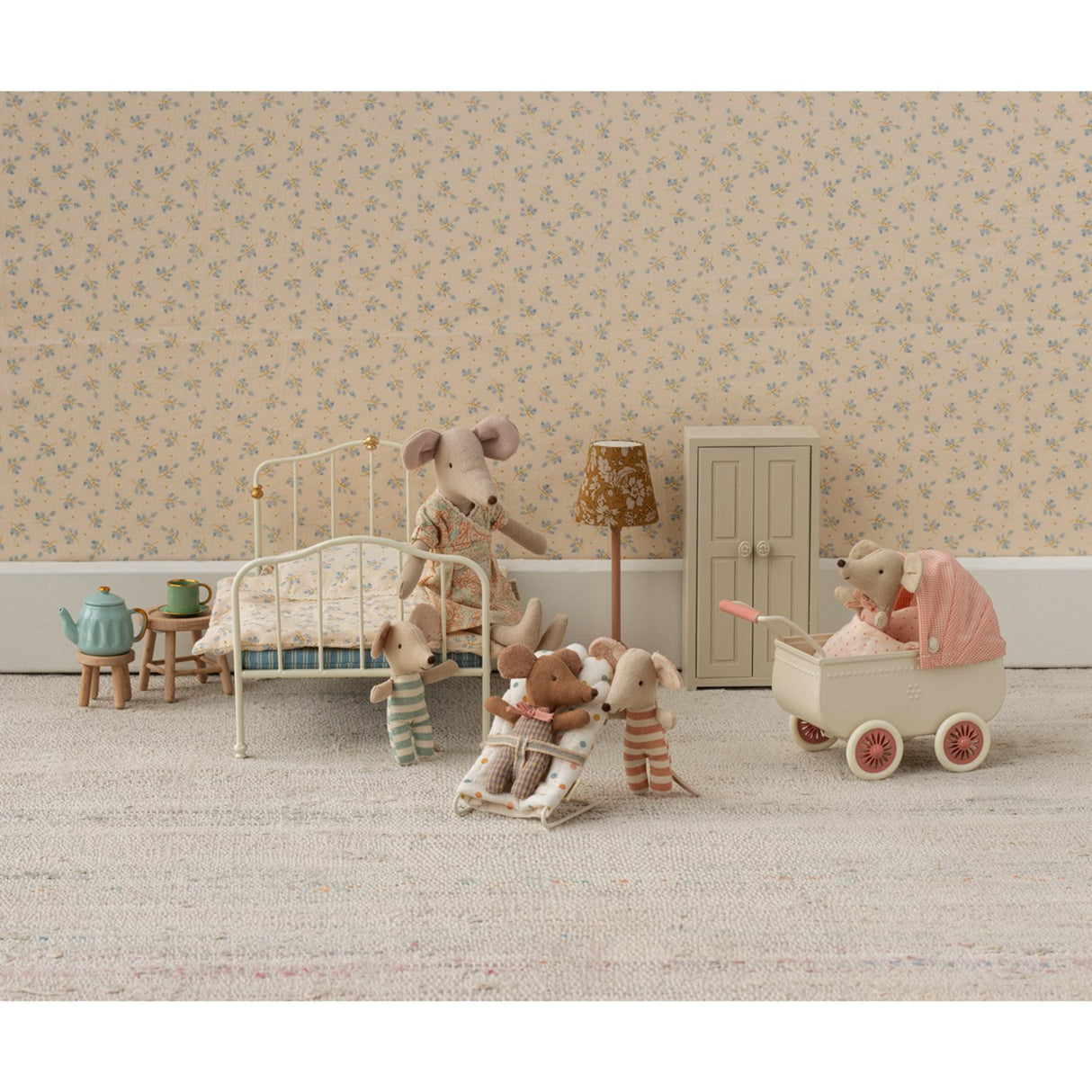 Maileg Pram, Mouse - Coral