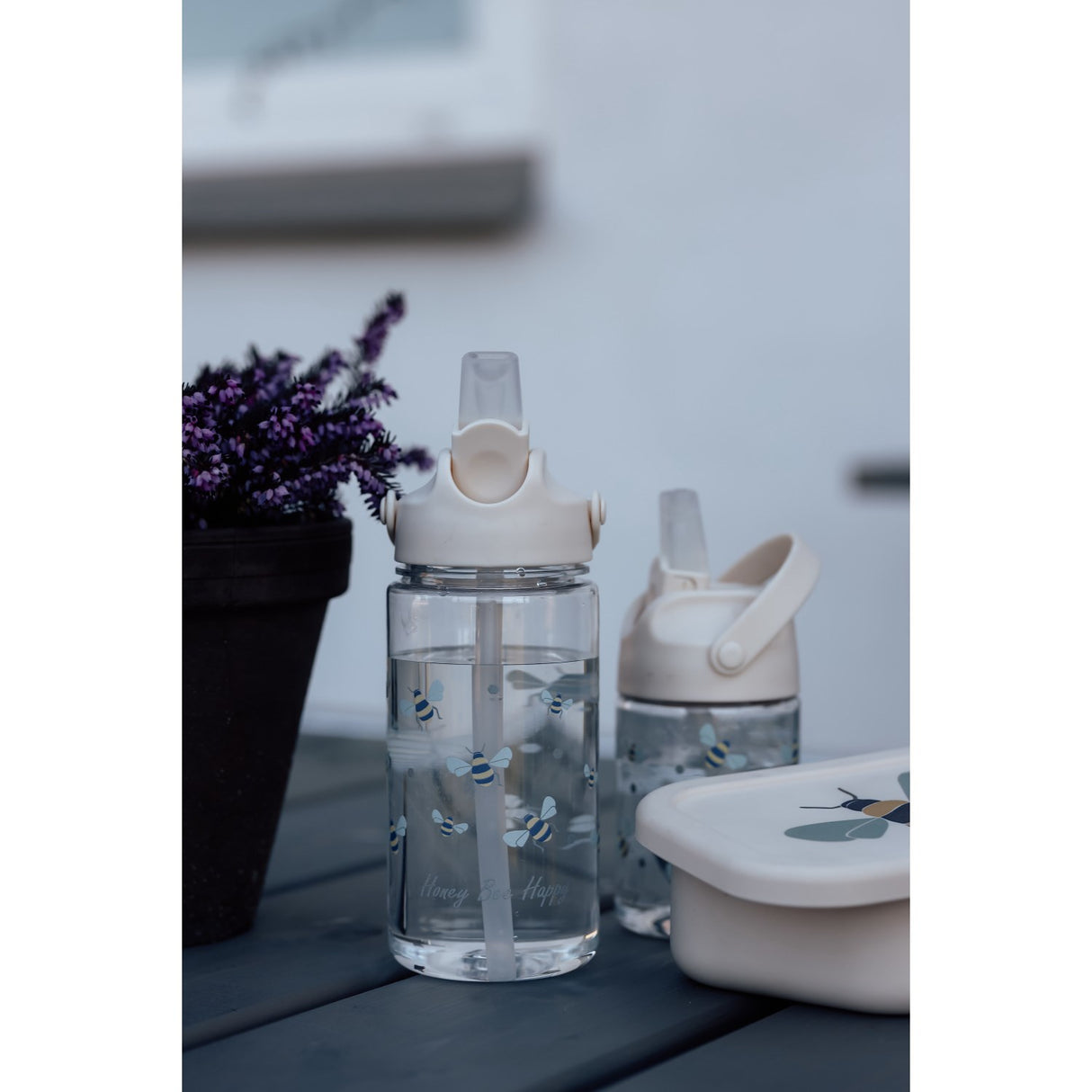 Vanilla COPENHAGEN Honeybee Happy Tritan Bottle - 500 ml