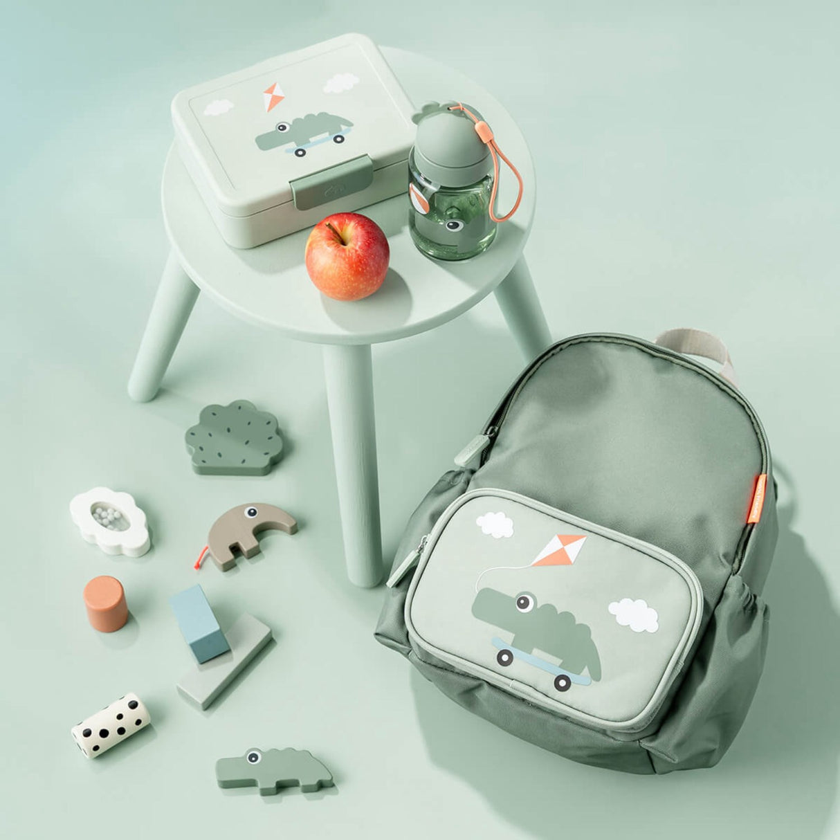 DonebyDeer Green Lunch Box With Opdeler Playground
