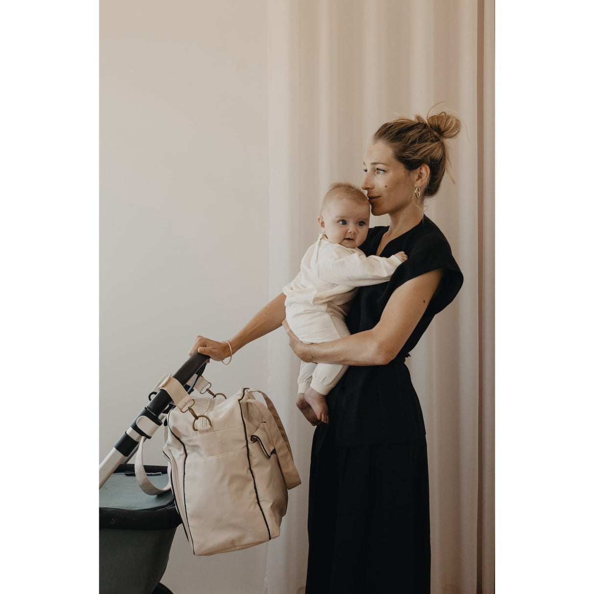 That's Mine X Élhée French Oak Collab Nursing Bag