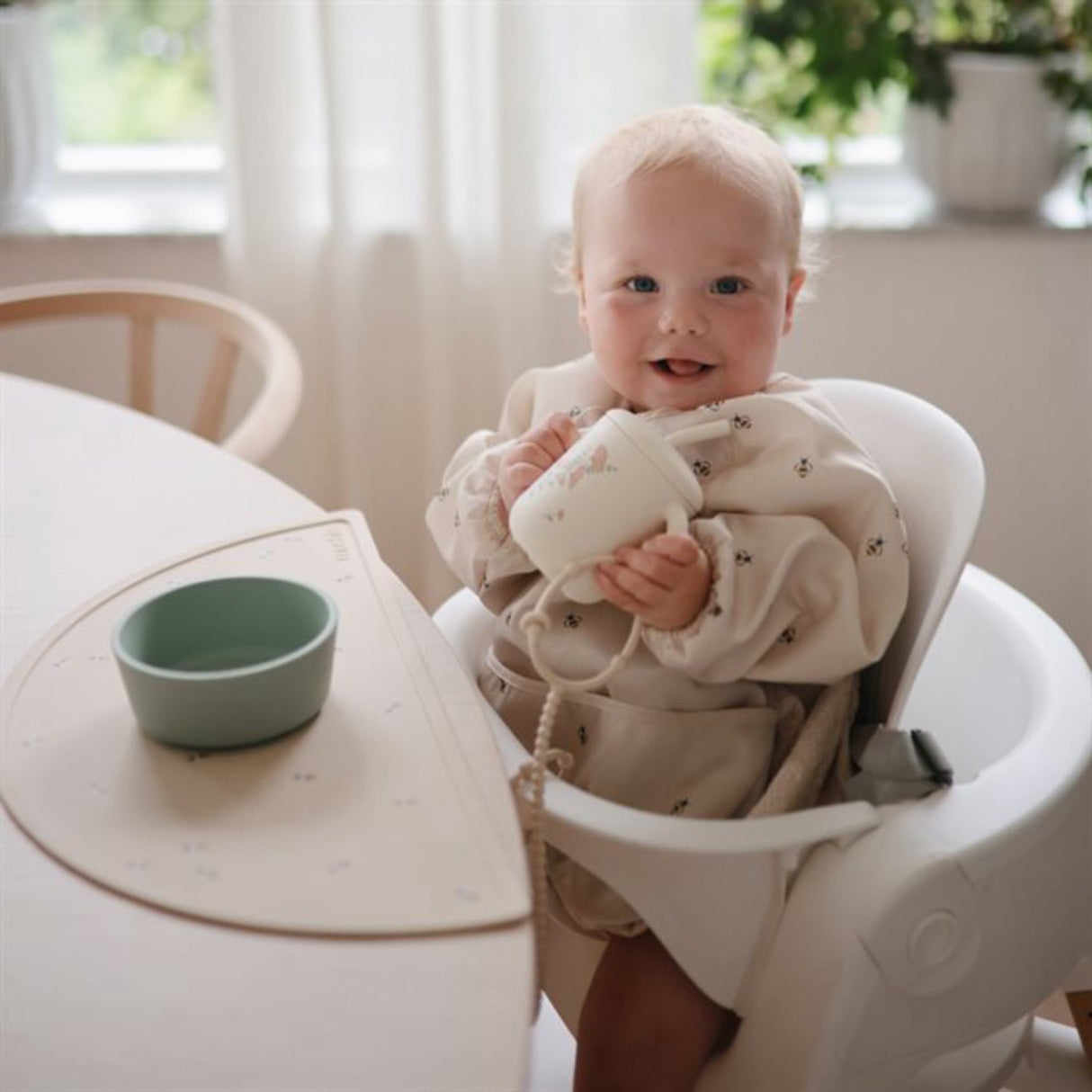 Mushie Bees Long Sleeve Bib