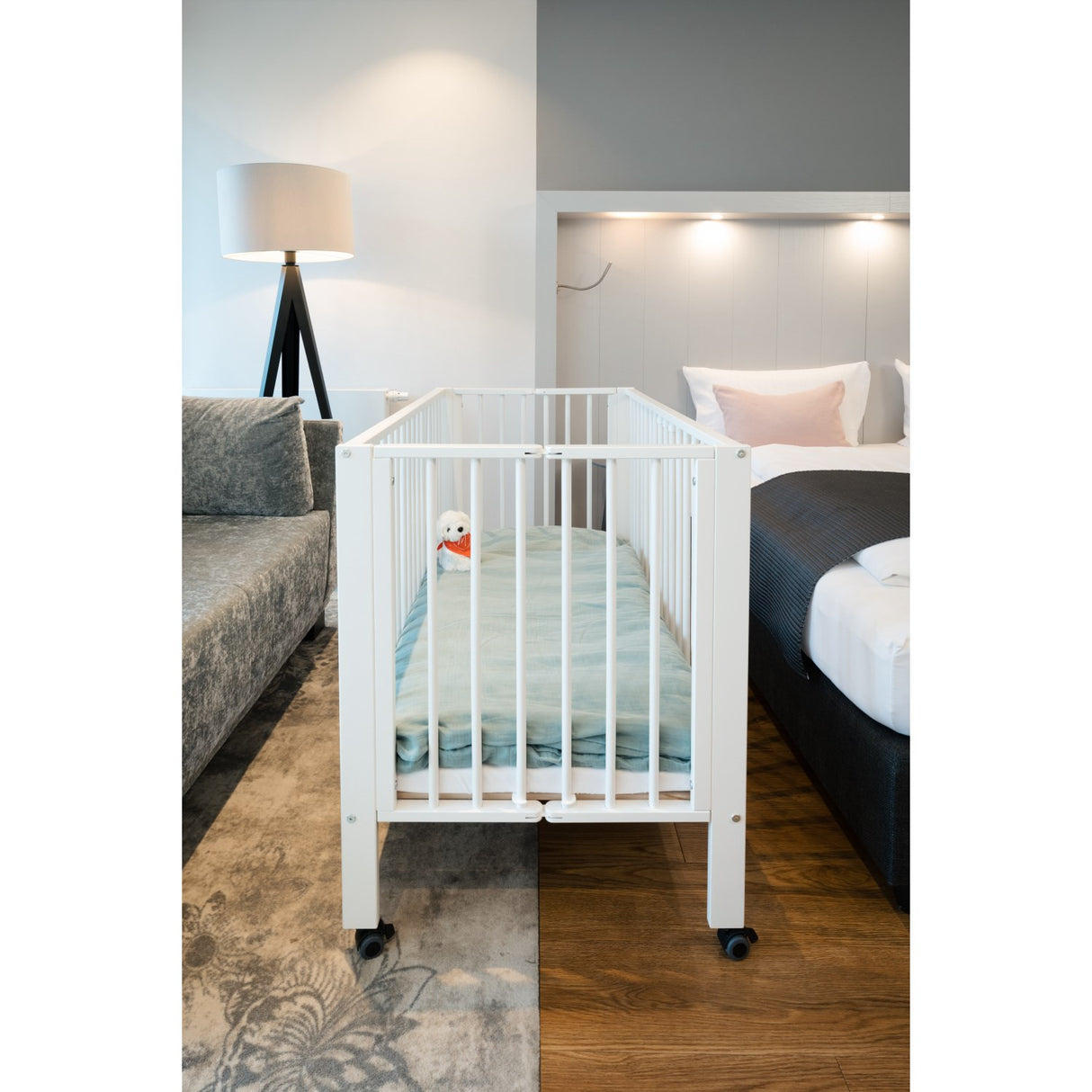 tiSsi® White Laquer Jori Sammenklappelig Bed Massiv Beech