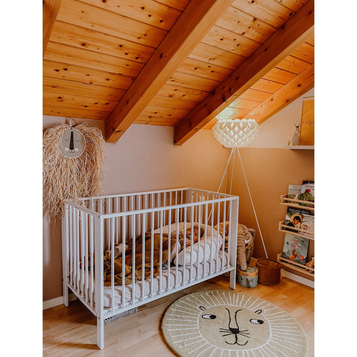 tiSsi® White Laquer Jori Sammenklappelig Bed Massiv Beech