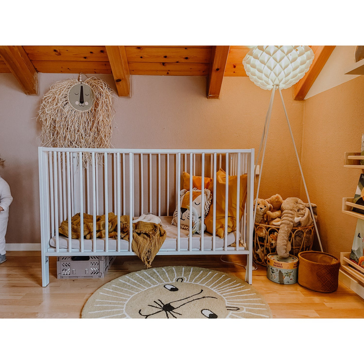 tiSsi® White Laquer Jori Sammenklappelig Bed Massiv Beech