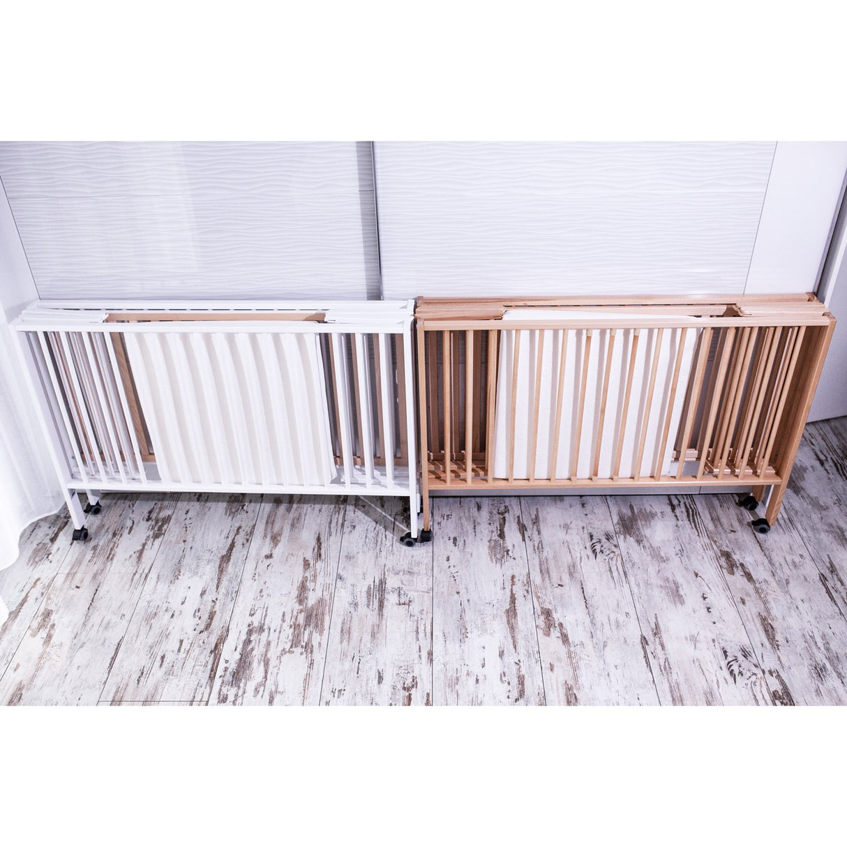 tiSsi® White Laquer Jori Sammenklappelig Bed Massiv Beech