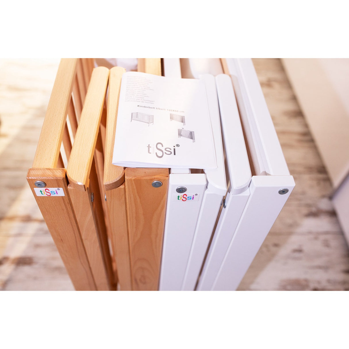 tiSsi® White Laquer Jori Sammenklappelig Bed Massiv Beech