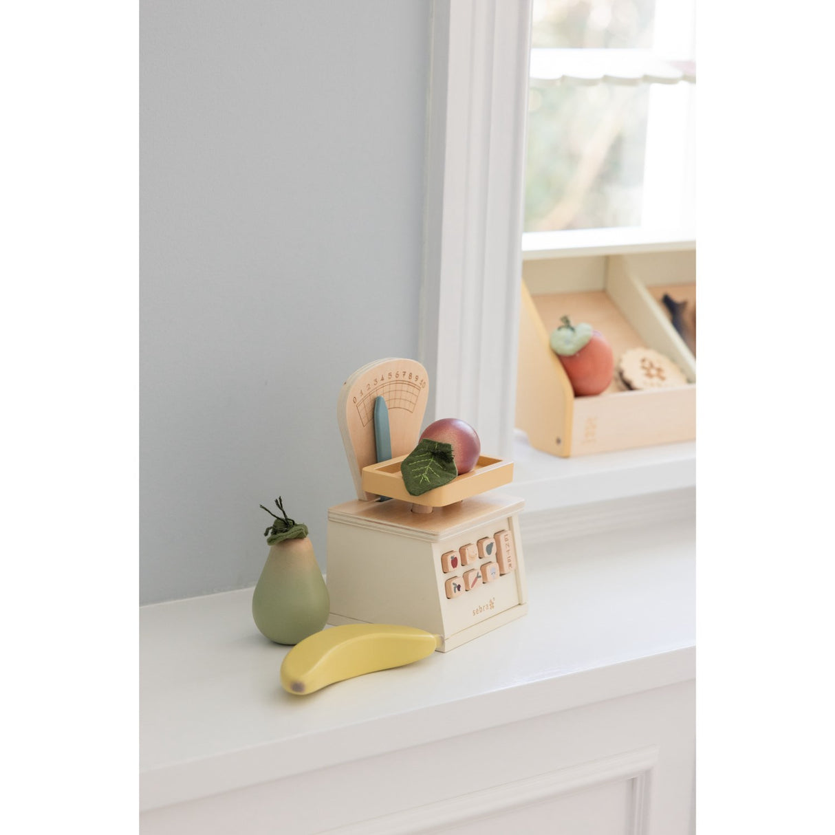 Sebra Wooden Store Scale