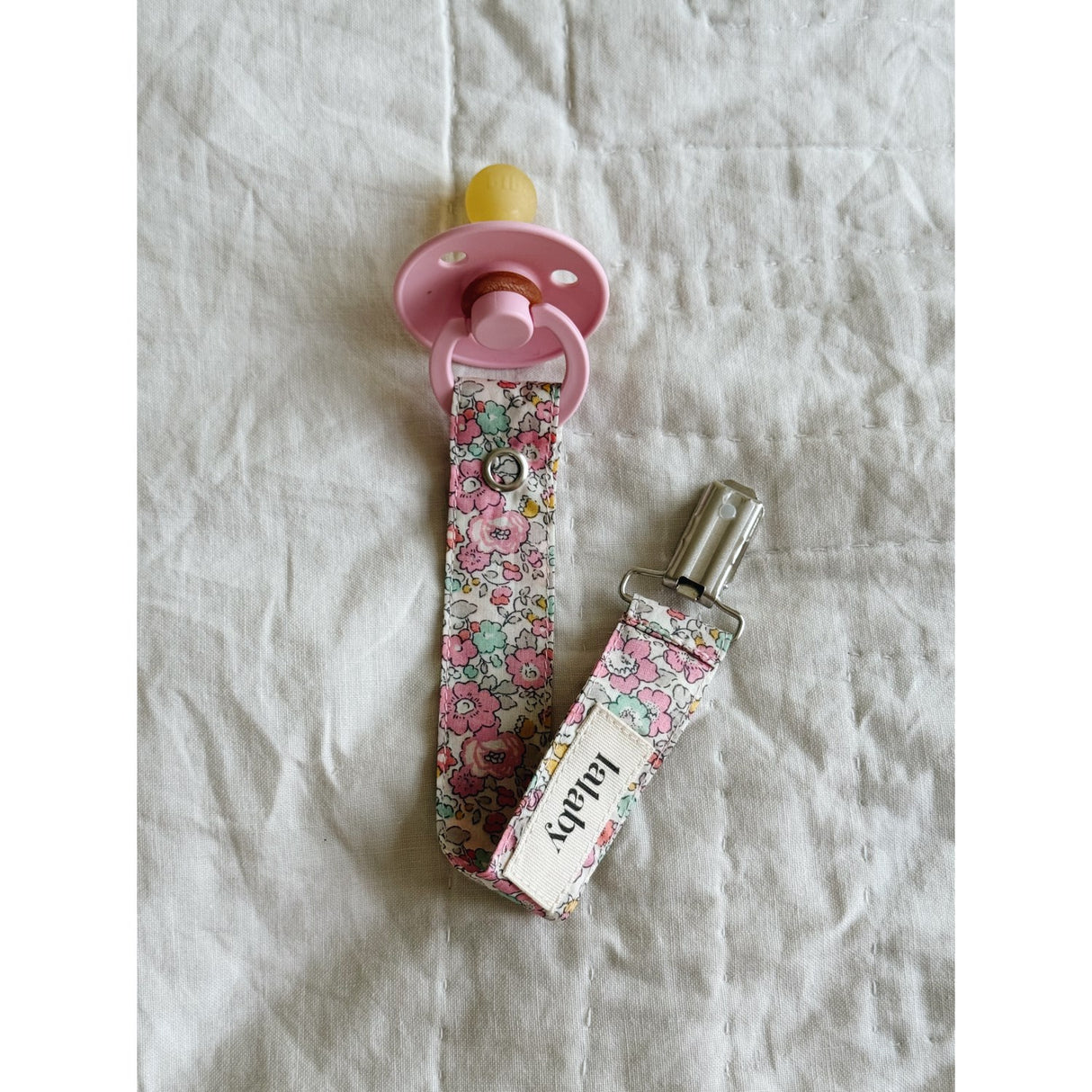 Lalaby Pacifier Clip Pink Betsy