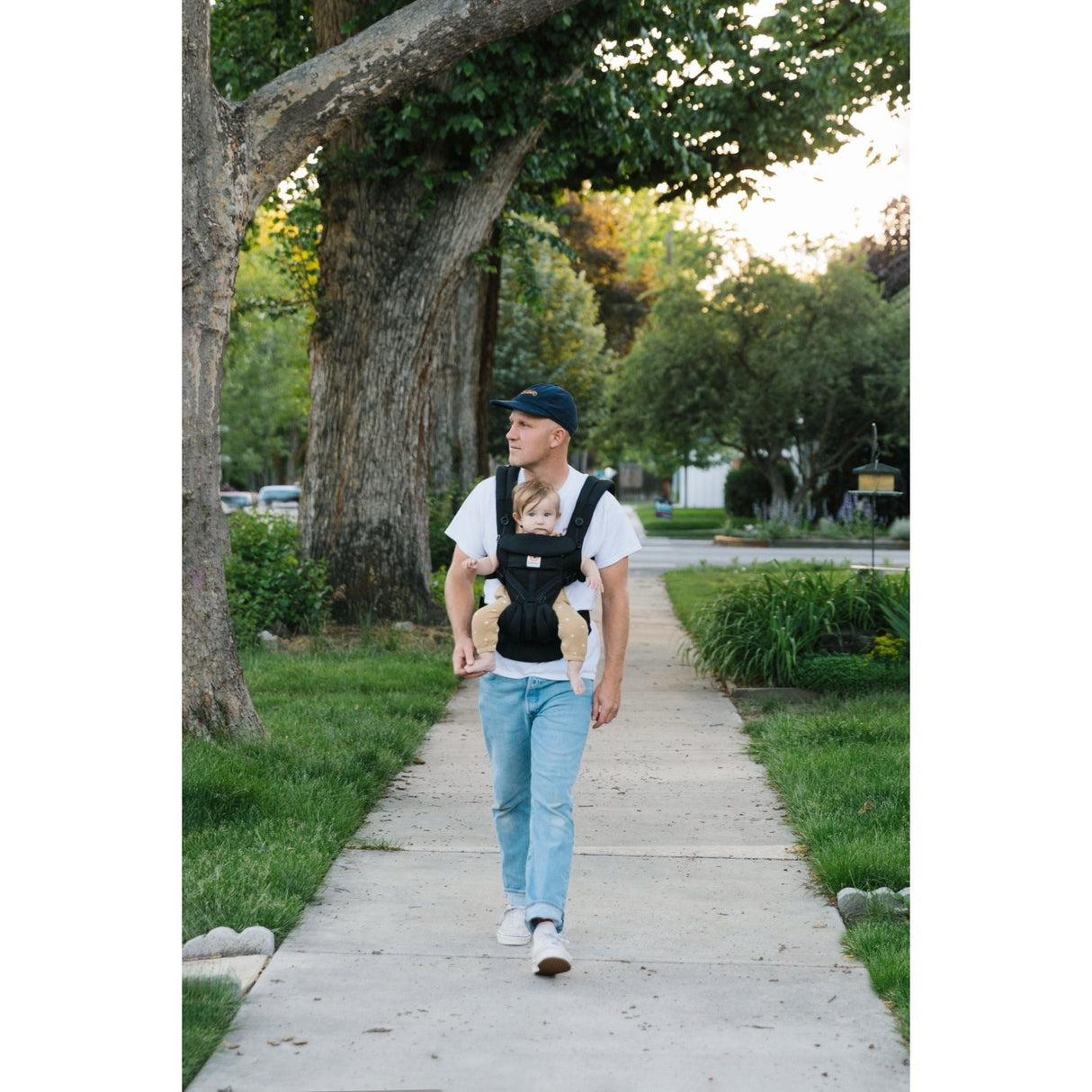 Ergobaby Onyx Black Omni Classic Mesh