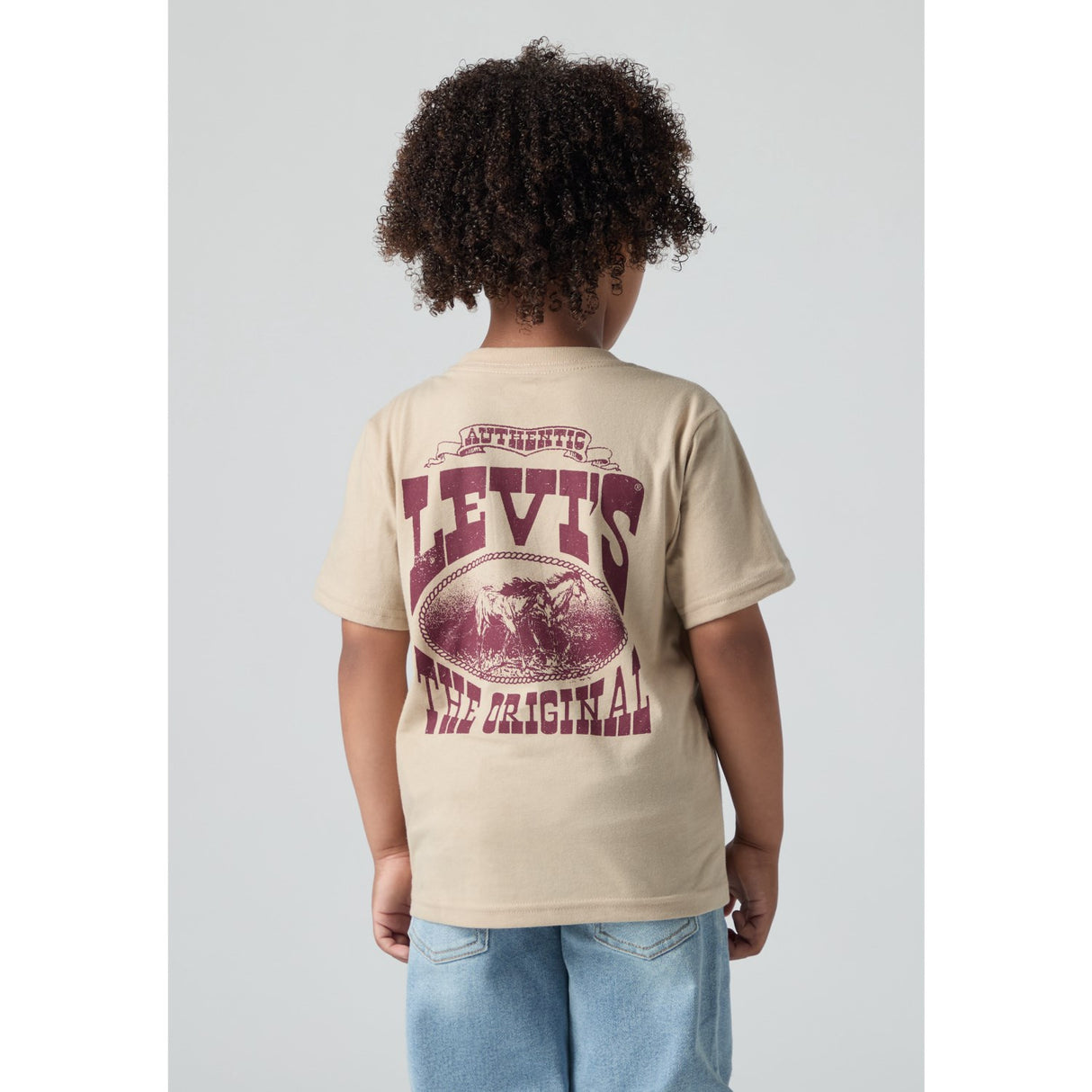 Levi's White Pepper Galloping Free Tee