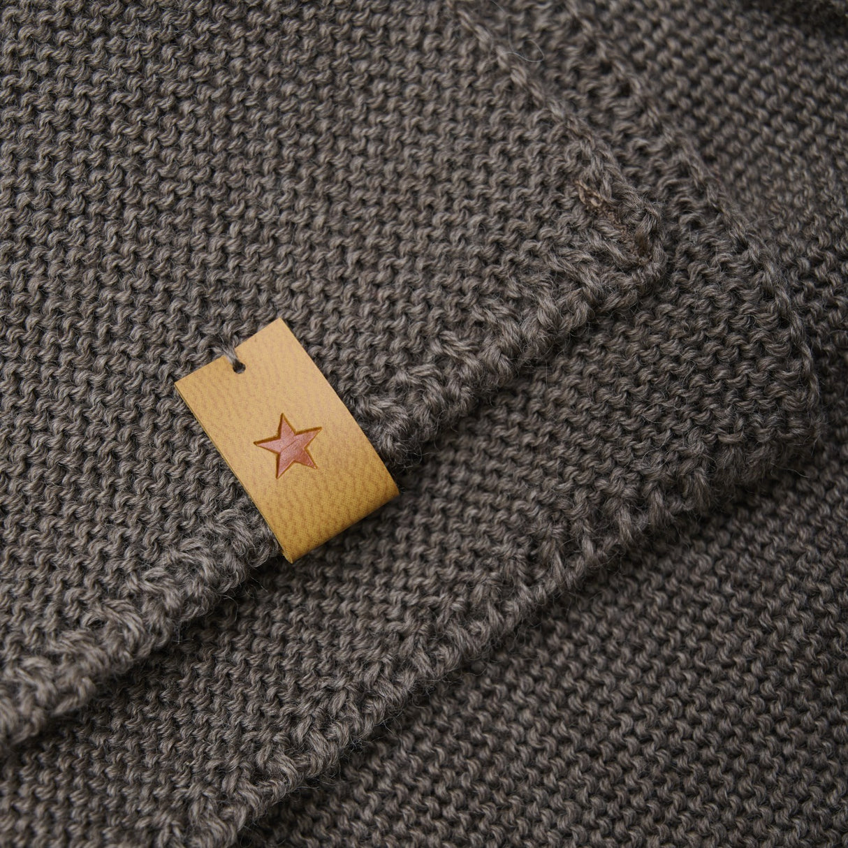 Huttelihut Brown Melange Neck Warmer Wool Knit