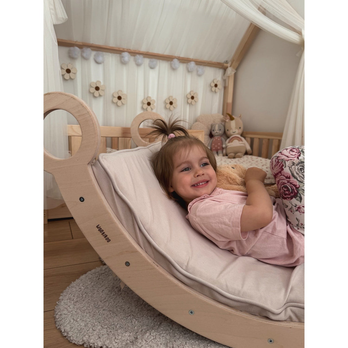 Woobiboo Natural Montessori Rocker With Beige Mattress L