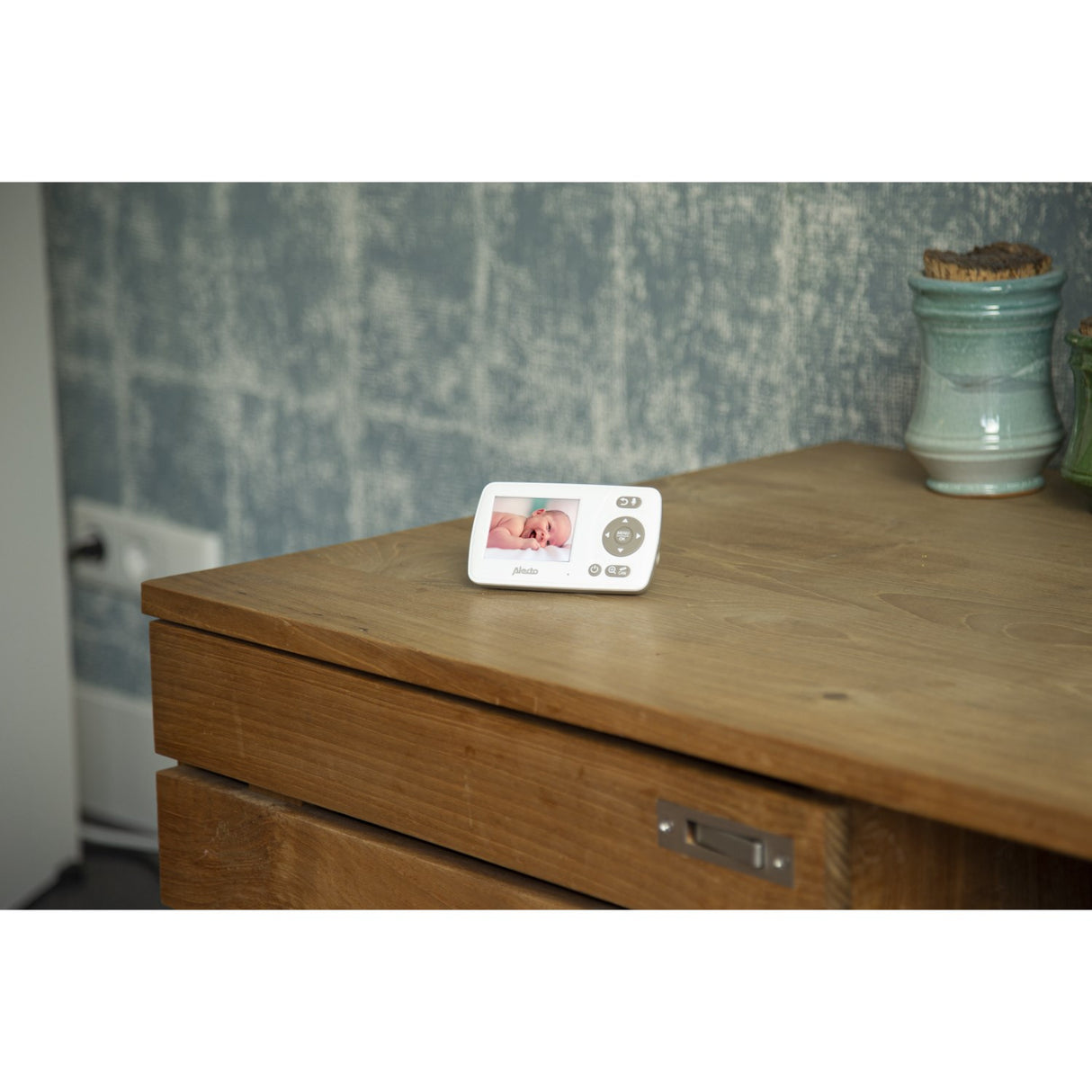 Alecto White/Taupe Video Monitor 2,4 Inch Colour Display