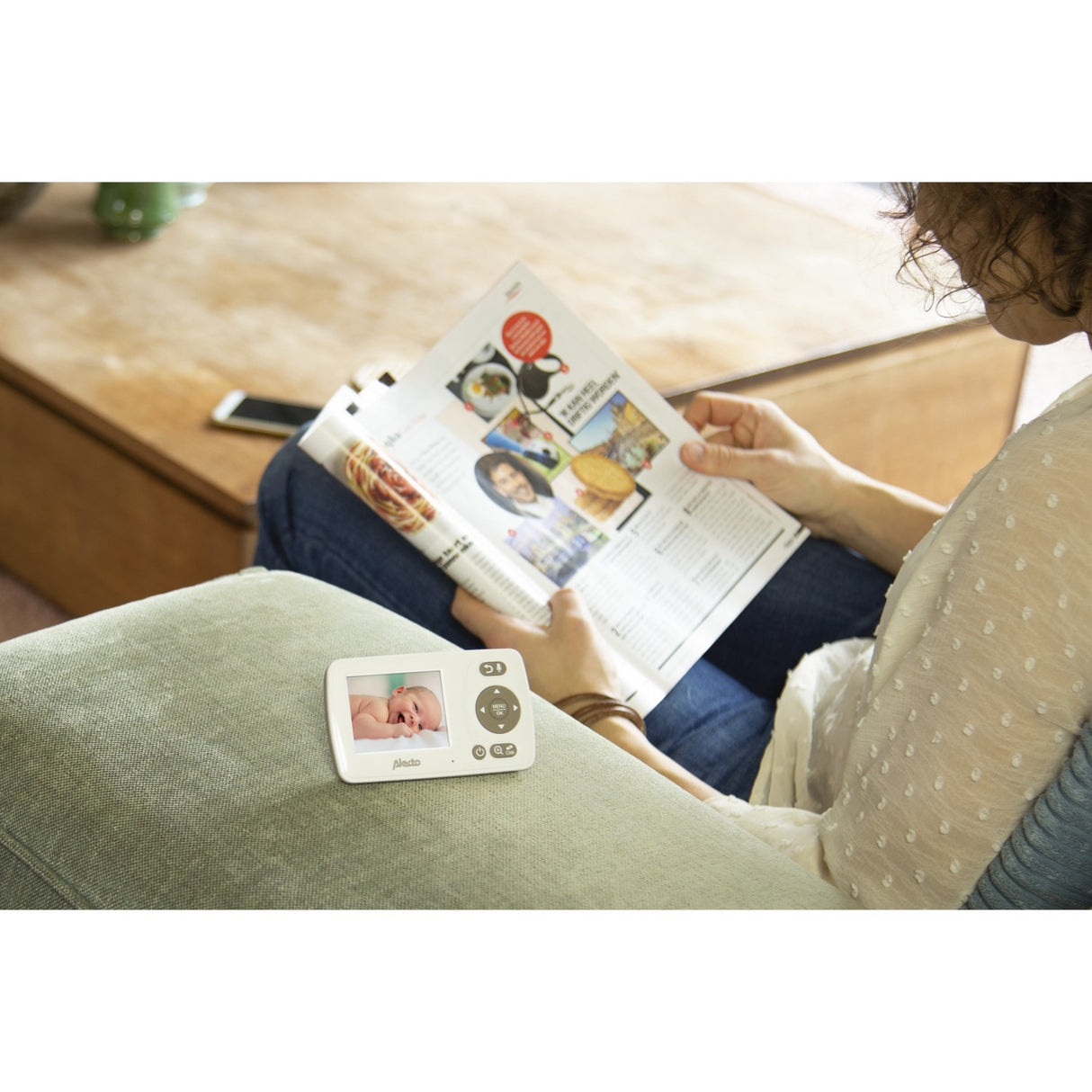 Alecto White/Taupe Video Monitor 2,4 Inch Colour Display