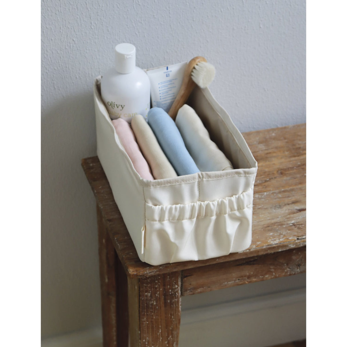 That's Mine Light Creme Lucy Nursing Organizer