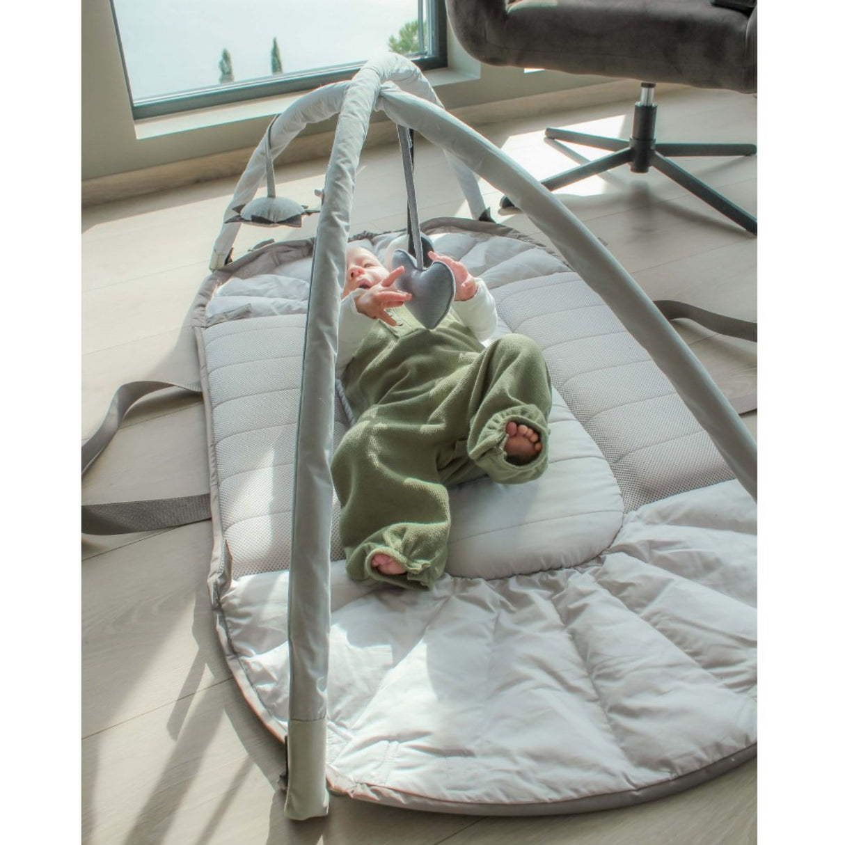 Easygrow Grey Toy Bar For Foot Muff