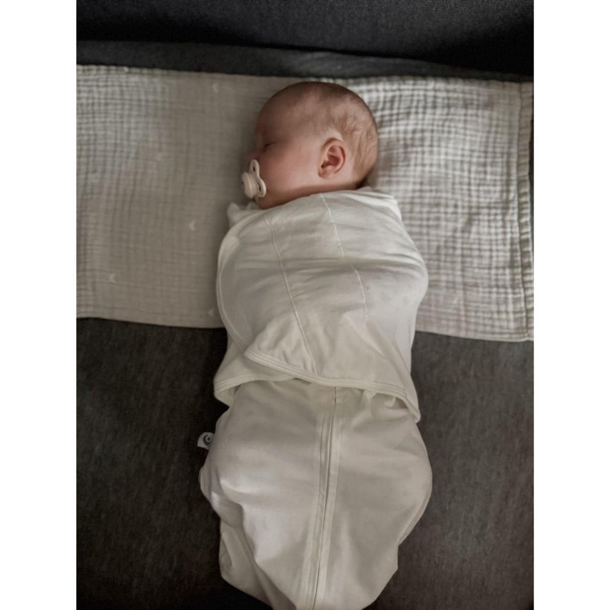 Easygrow Off White Easygrow Swaddle