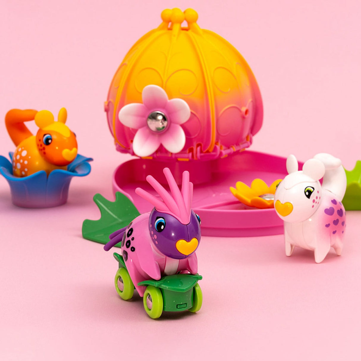 BRIO® Flora 36208 Petunia Figure