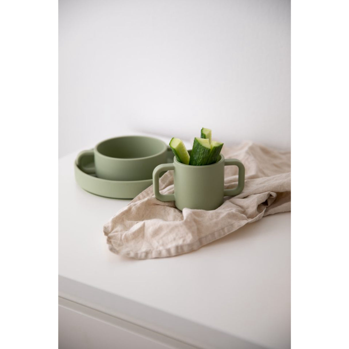 Everleigh & Me Olive Dinner Set