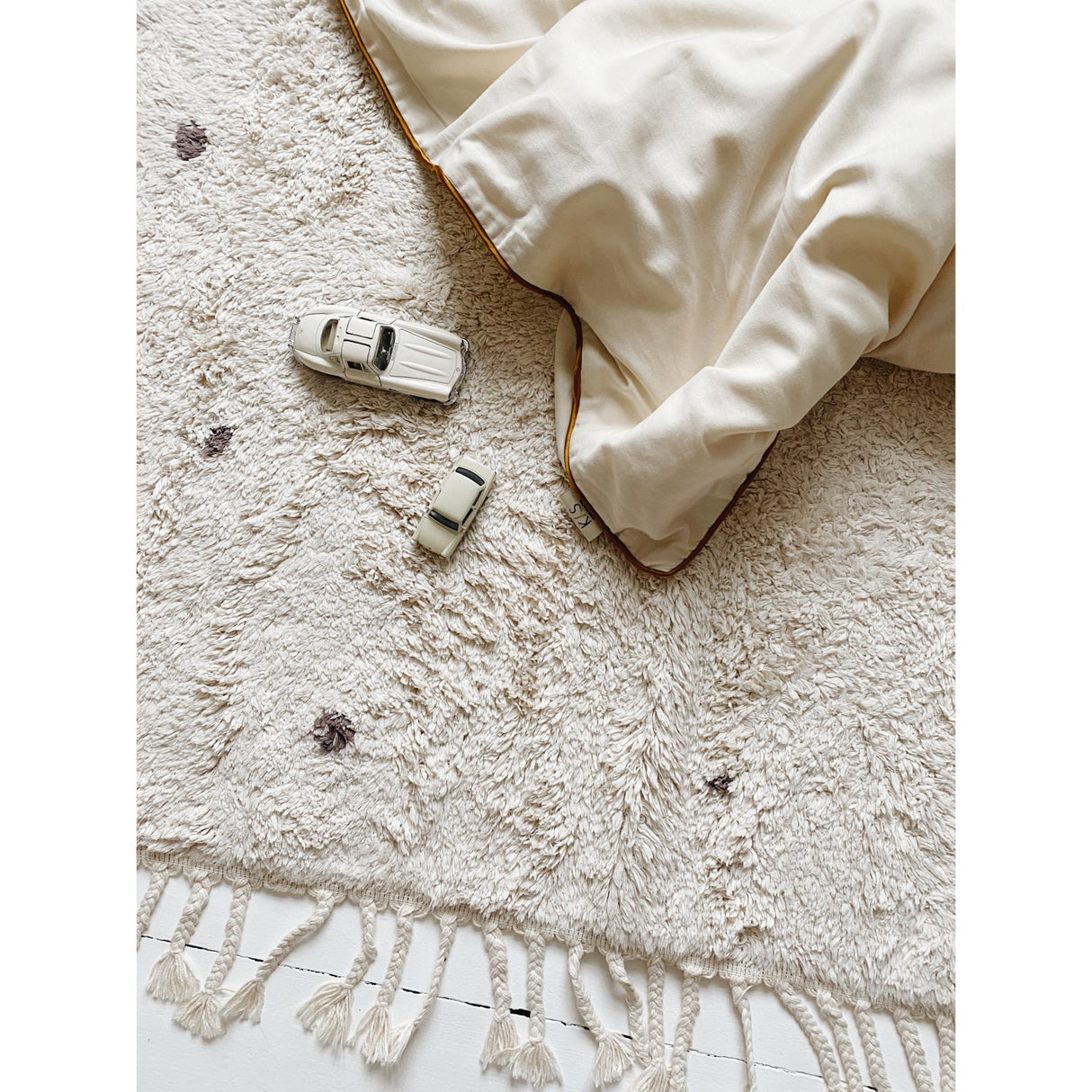 KAS Kopenhagen Natural/Brown Dots Small Rug 140X200