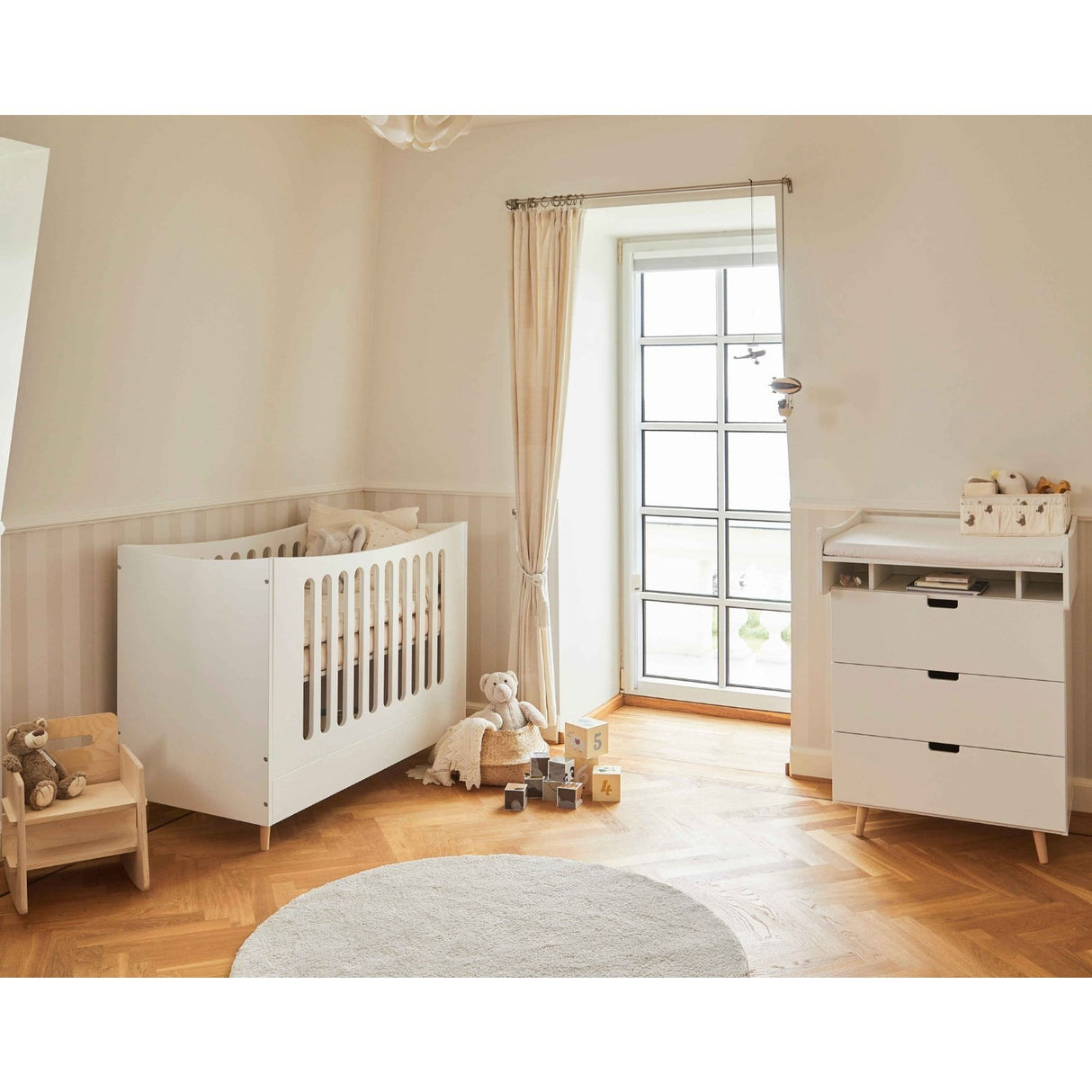Manis-h Snow White Baby Bed