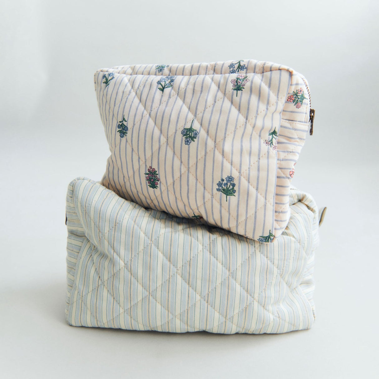 Wheat Blue Ocean Stripe Wash Bag Large Ziggi