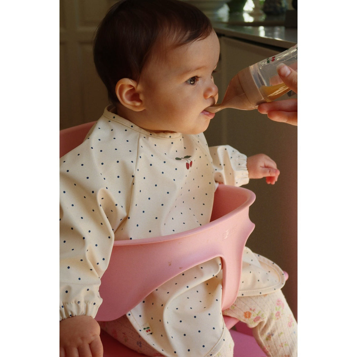 Konges Sløjd Navy Dot/Rain Washed 2 Pack Dinner Bib With Sleeves