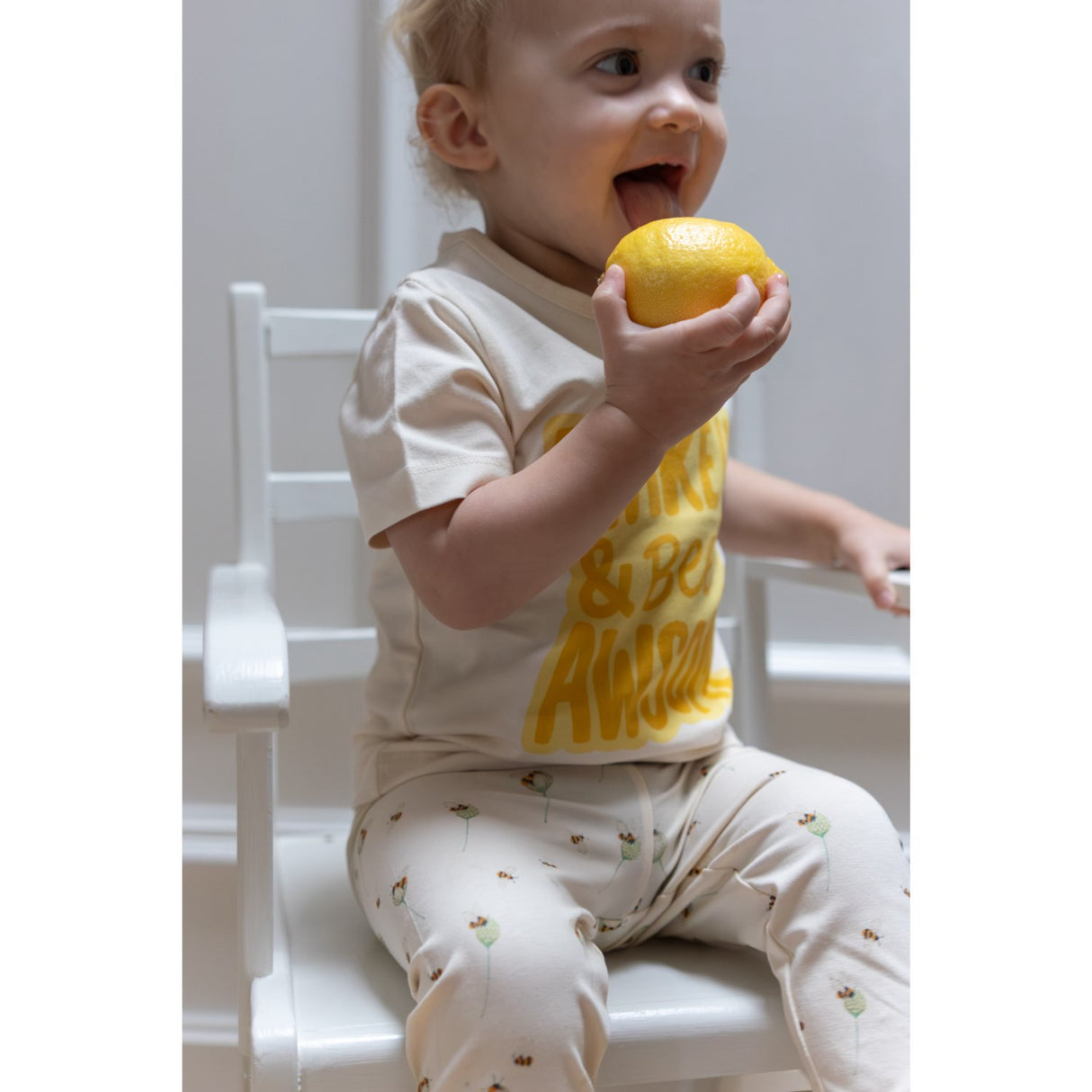 Petit Piao Eggnog Ppjubii Bee Os T-shirt