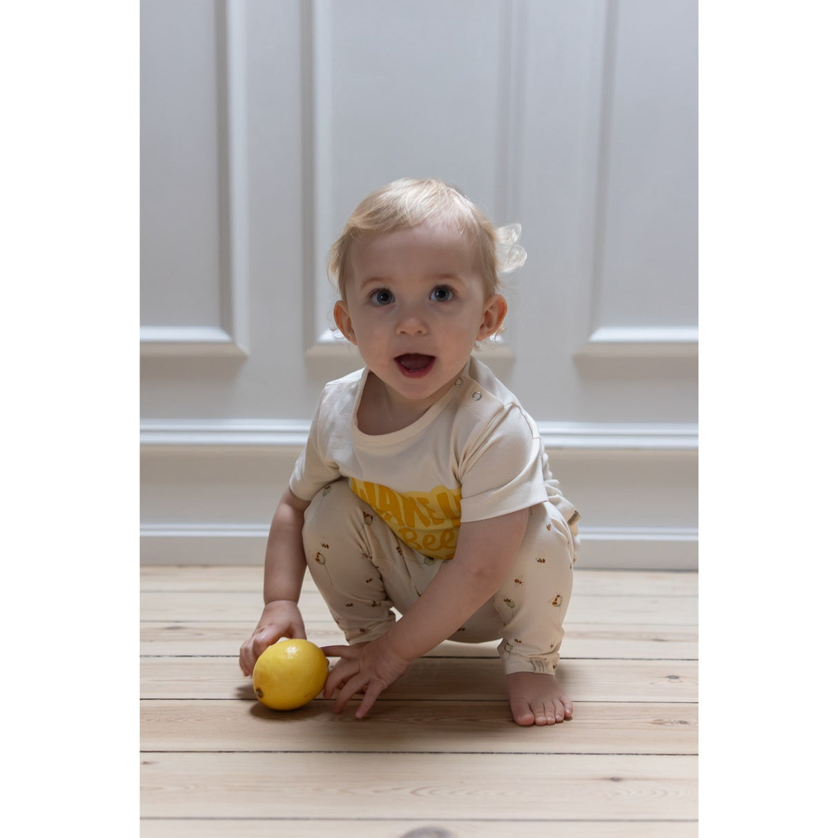 Petit Piao Eggnog Ppjubii Bee Os T-shirt